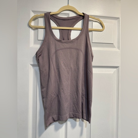 Lululemon Swiftly Tech Tank Top EUC Size 6 - Picture 2 of 4